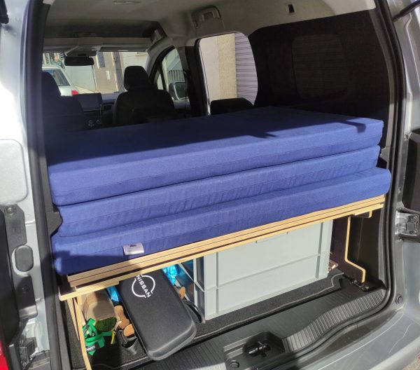 Minivan pack in Nissan townStar